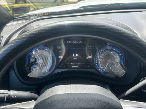 Used 2022 RAM 3500 Limited AWD/4WD image 24