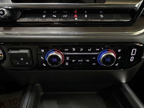 Used 2025 GMC Sierra 2500 SLT w/ SLT Premium Package image 59