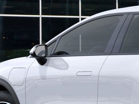 New 2026 Chevrolet Equinox EV LT image 12