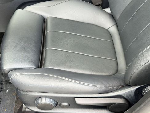 Used 2022 Mercedes-Benz GLB 250 4MATIC image 14