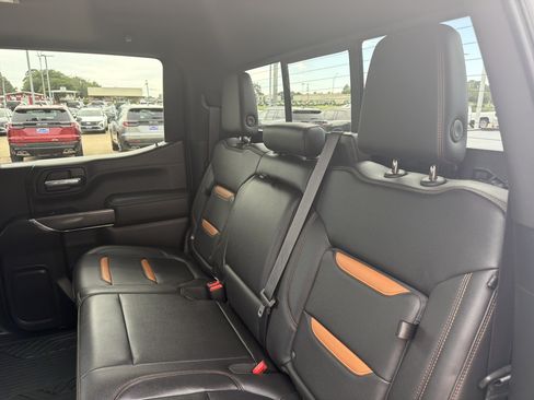 Used 2020 GMC Sierra 1500 AT4 w/ AT4 Premium Package AWD/4WD image 6