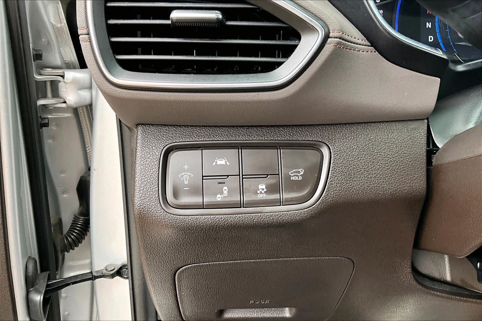 Used 2019 Hyundai Santa Fe Limited FWD image 32