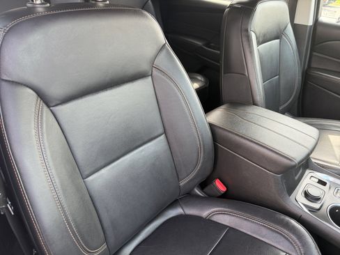 Used 2019 Chevrolet Traverse LT AWD/4WD image 9