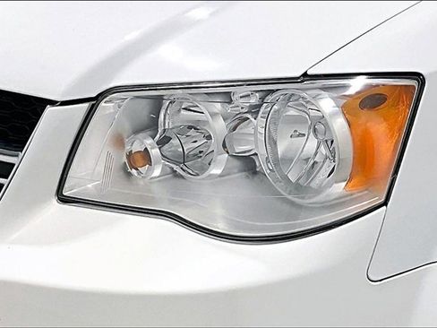 Used 2017 Dodge Grand Caravan SE w/ Power Window Group image 33