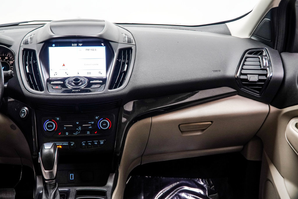 Used 2019 Ford Escape Titanium FWD image 19