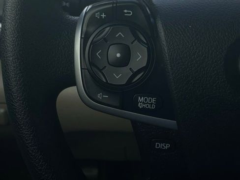 Used 2014 Toyota Camry LE image 15