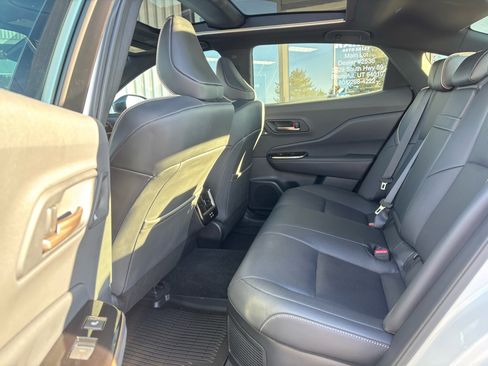 Used 2025 Toyota Crown Platinum image 7