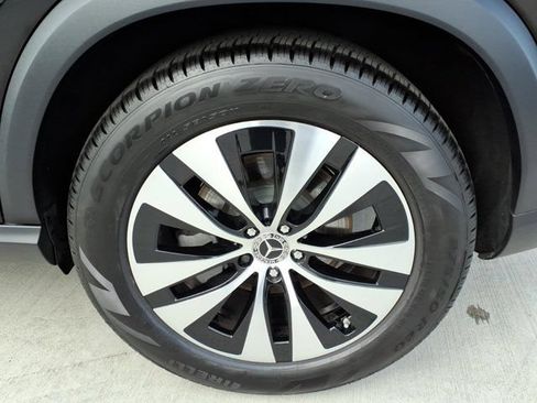 Certified 2024 Mercedes-Benz GLE 450 4MATIC image 24