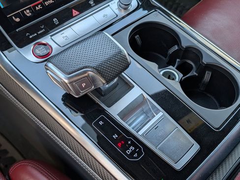 Used 2024 Audi SQ8 Premium Plus image 22