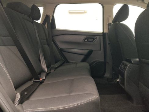 Used 2024 Nissan Rogue S AWD/4WD image 19