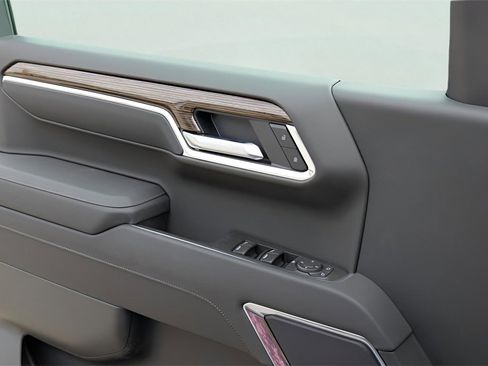 New 2026 GMC Sierra 1500 Elevation image 19