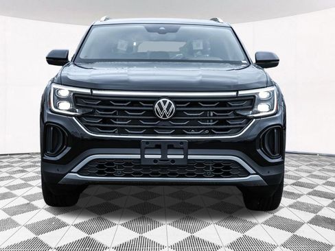 New 2026 Volkswagen Atlas Cross Sport SE image 12