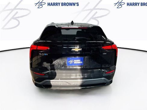 Used 2024 Chevrolet Blazer EV LT AWD/4WD image 9