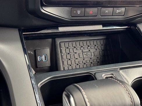 Used 2024 Ford F150 Lightning Flash image 38