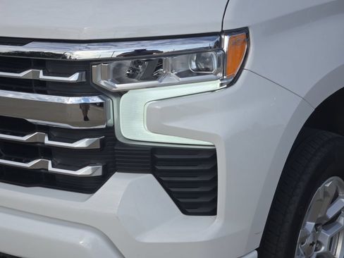 Used 2026 Chevrolet Silverado 1500 RST AWD/4WD image 10