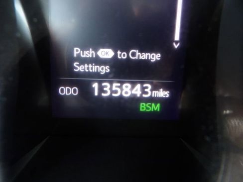 Used 2018 Toyota Camry SE w/ Convenience Package image 33