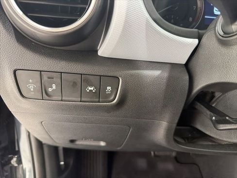 Used 2020 Hyundai Kona SEL AWD/4WD image 12