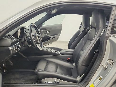 Used 2019 Porsche 718 Cayman S RWD image 23