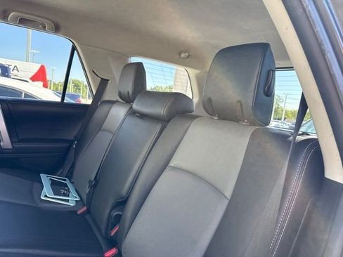 Used 2019 Toyota 4Runner SR5 Premium RWD image 10