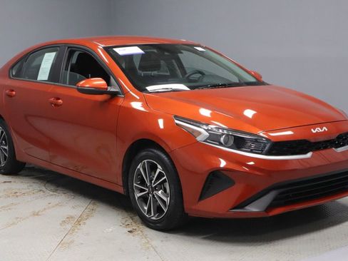 Used 2023 Kia Forte LXS w/ LXS Technology Package FWD image 1