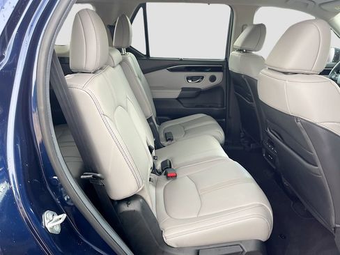 Used 2025 Honda Pilot EX-L image 30