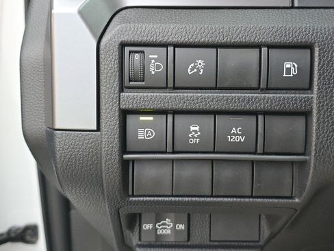 New 2025 Toyota Tacoma TRD Off-Road image 33