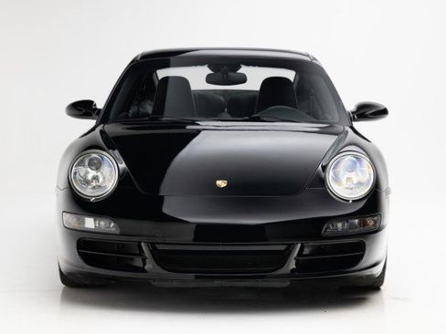 Used 2005 Porsche 911 Carrera S image 5