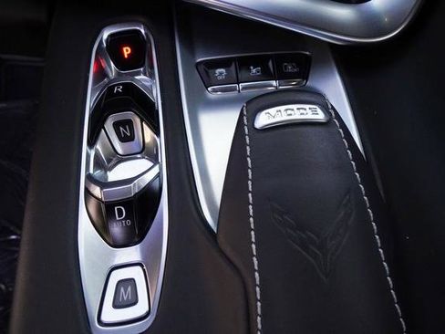 Used 2022 Chevrolet Corvette Stingray Premium Conv w/ Z51 Performance Package image 21