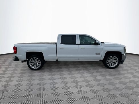 Used 2018 Chevrolet Silverado 1500 LT w/ Texas Edition image 4