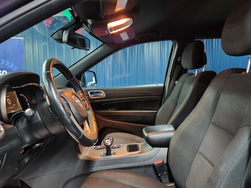 Used 2015 Jeep Grand Cherokee Laredo w/ Quick Order Package 23E image 9