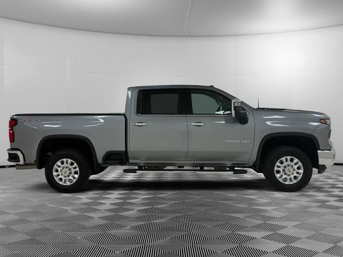 Certified 2025 Chevrolet Silverado 2500 LTZ w/ LTZ Premium Package AWD/4WD image 6