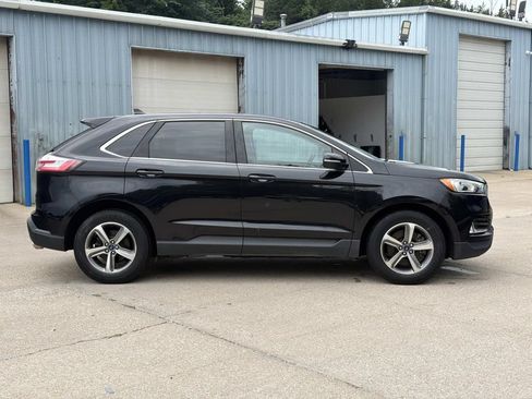 Used 2020 Ford Edge SEL w/ Convenience Package AWD/4WD image 3