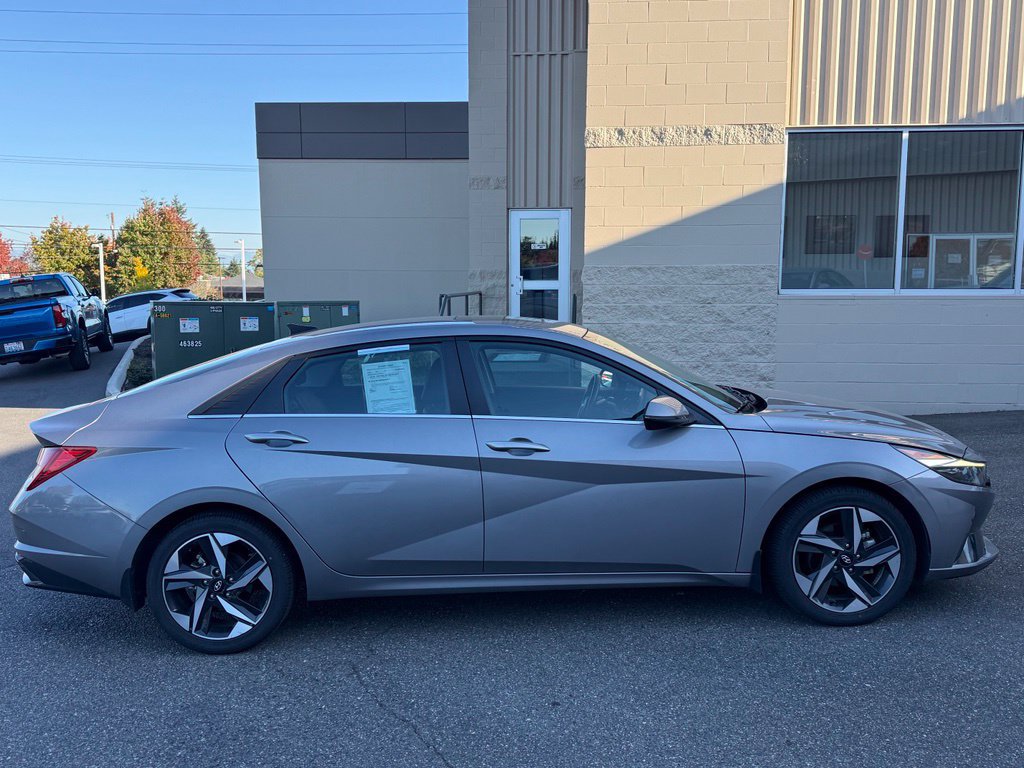 Certified 2022 Hyundai Elantra Limited FWD image 5