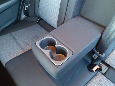 Used 2023 Nissan Rogue SV image 14