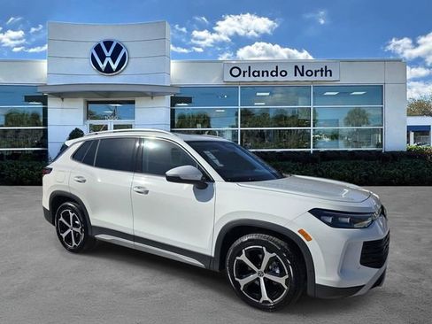 New 2026 Volkswagen Tiguan SE FWD image 1