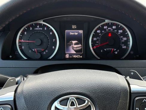 Used 2015 Toyota Camry SE image 16