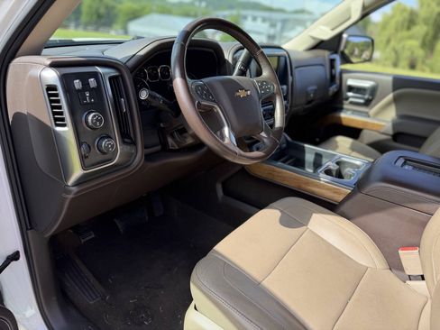 Used 2016 Chevrolet Silverado 1500 LTZ w/ Sport Package AWD/4WD image 30
