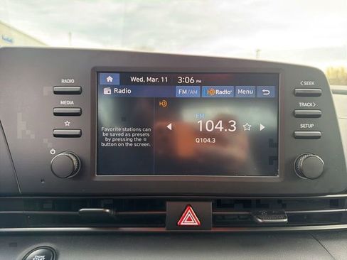 Used 2025 Hyundai Elantra Sport image 23