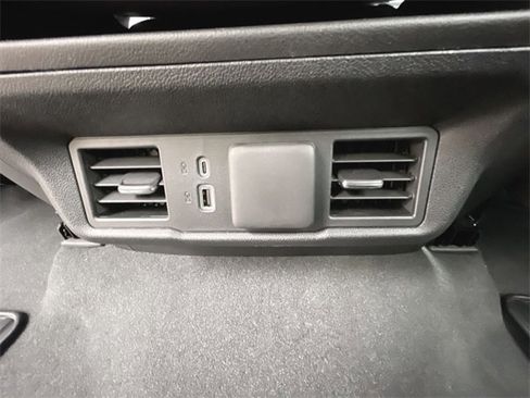 New 2026 GMC Sierra 1500 Elevation image 29