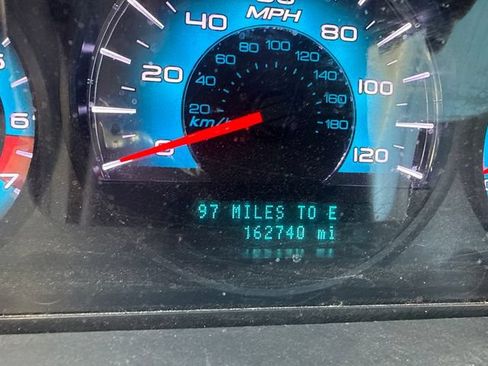 Used 2011 Ford Fusion SE FWD image 8