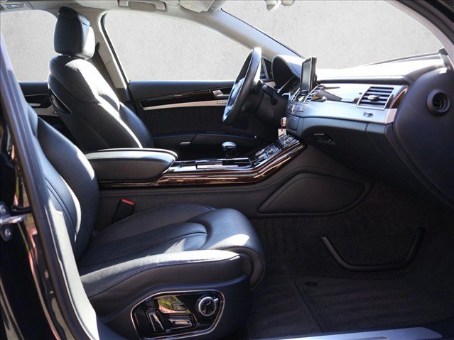Used 2011 Audi A8 4.2 w/ Driver Assistance Pkg AWD/4WD image 27