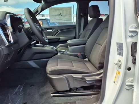 Used 2025 GMC Canyon Elevation image 7