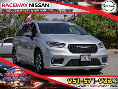 Used 2023 Chrysler Pacifica Limited