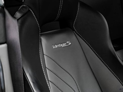 Used 2014 Aston Martin V8 Vantage S RWD image 49