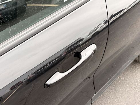 Used 2025 Ford Escape ST-Line image 13