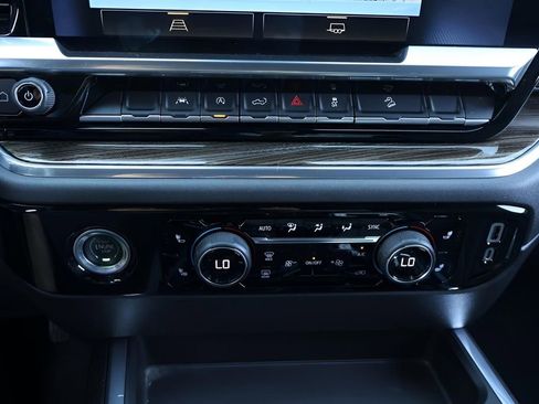 Used 2023 Chevrolet Silverado 1500 RST w/ Z71 Off-Road Package image 21