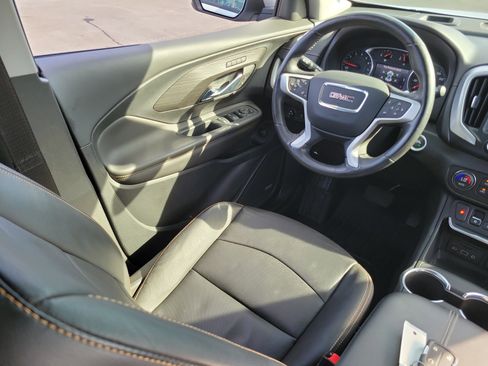 Used 2021 GMC Terrain SLT w/ Infotainment Package II image 15