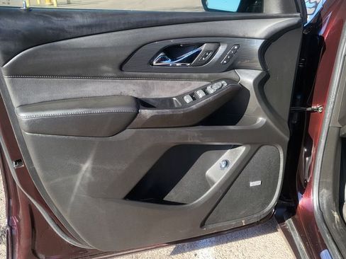 Used 2023 Chevrolet Traverse High Country image 27