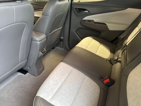 Used 2022 Chevrolet Bolt EUV Premier w/ Sun & Sound Package image 13