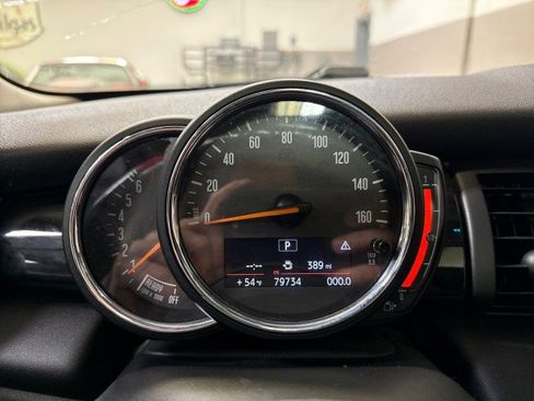 Used 2019 MINI Cooper S w/ Premium Package image 29